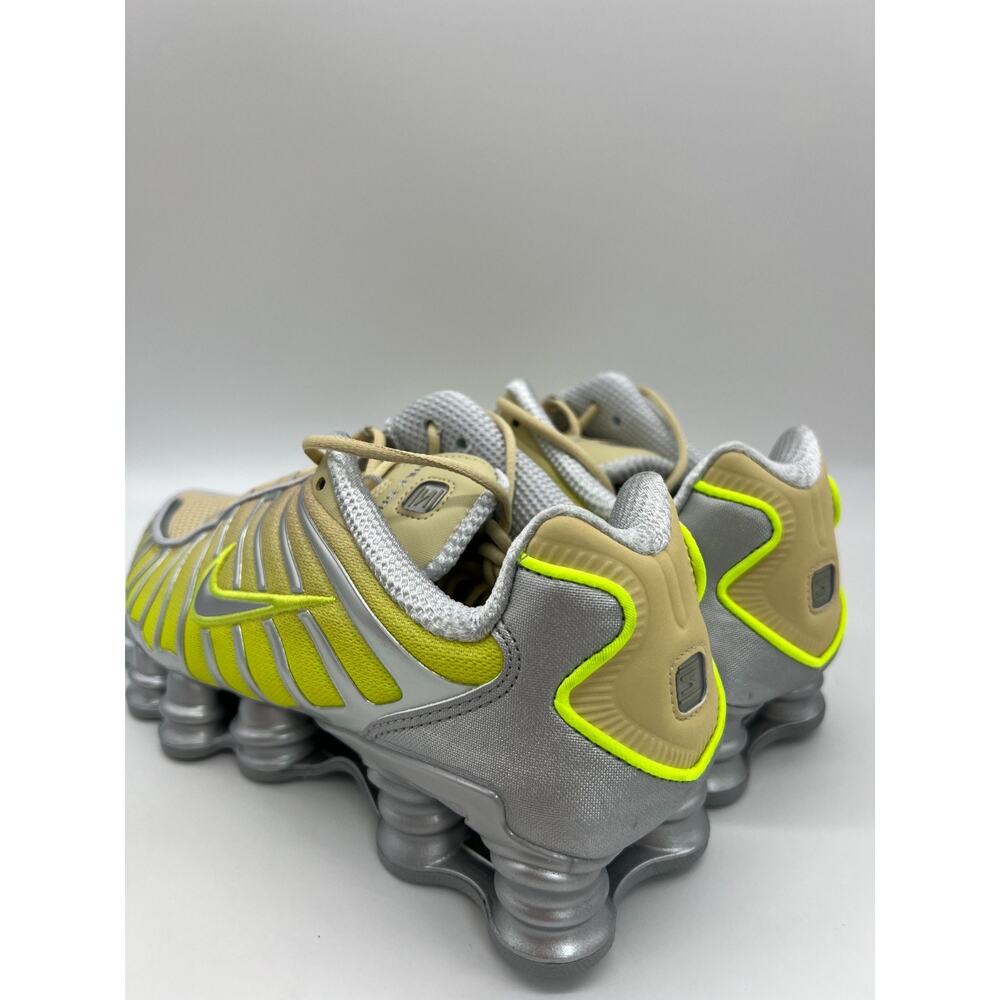 Nike Shox TL Fade Team Gold Women's Size 9 IH1336 700 New - Picture 8 of 16